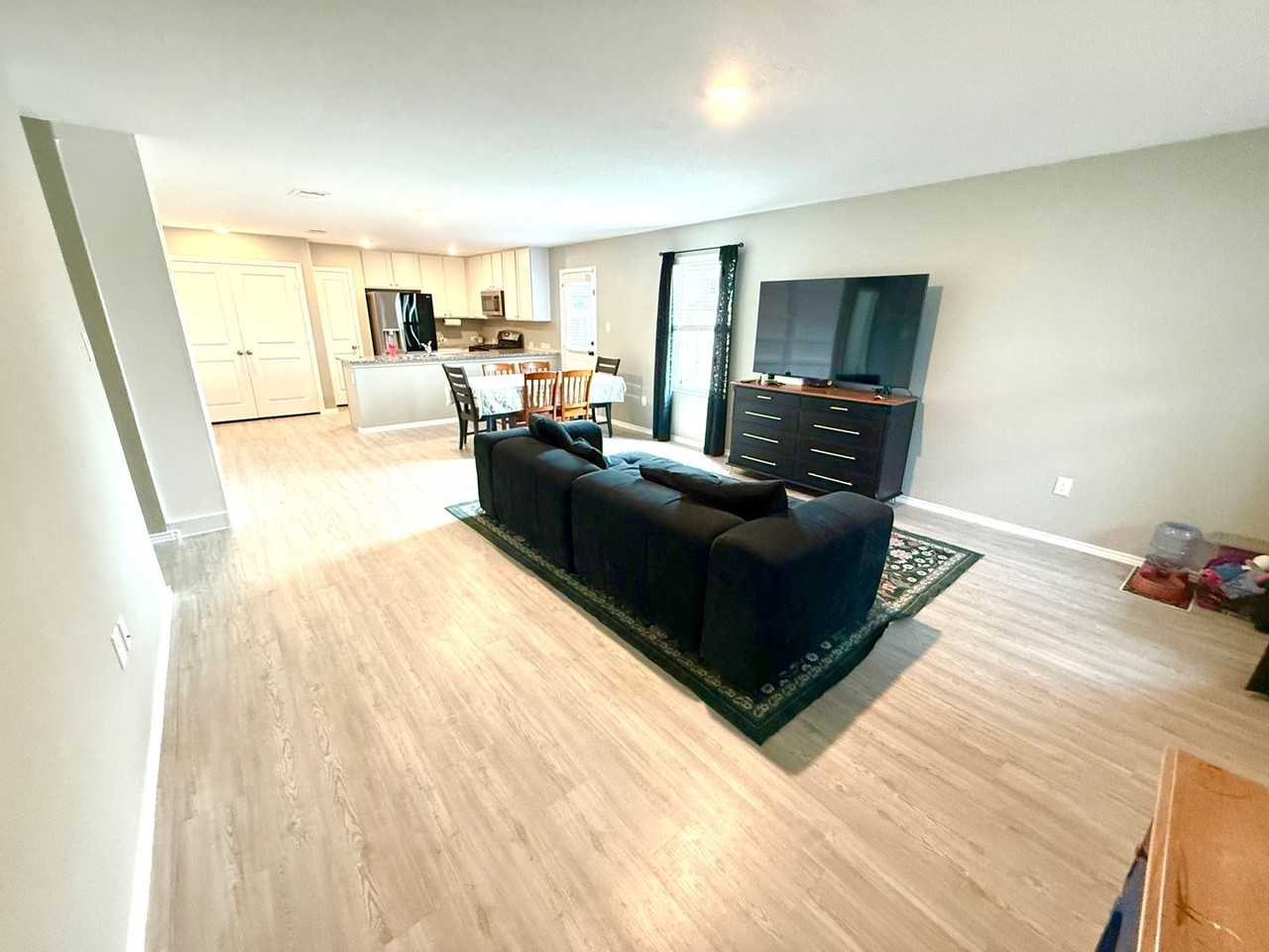 13436 Homestead Way - Photo 3 of 21