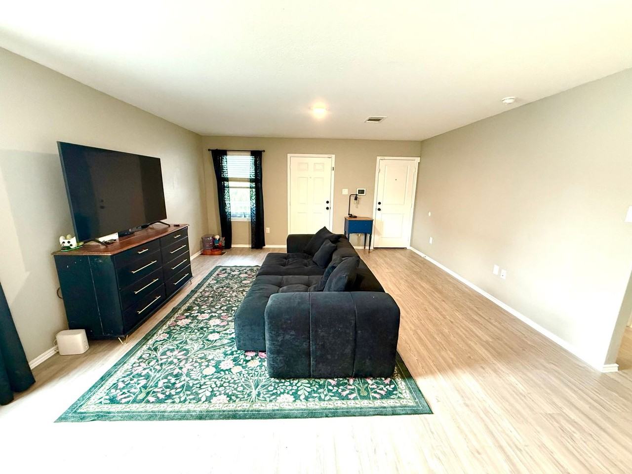 13436 Homestead Way - Photo 4 of 21