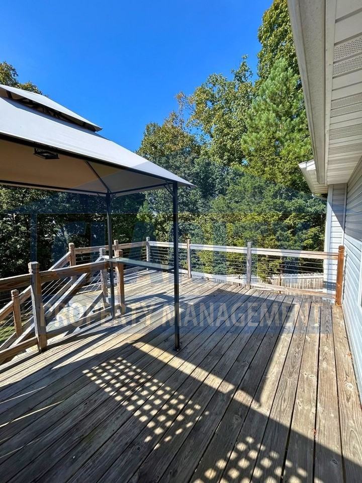 121 Ruth Way Sw - Photo 6 of 28