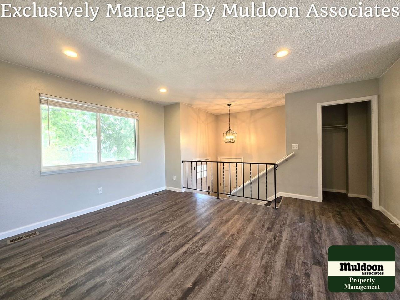 1243 Chiricahua Dr - Photo 2 of 23