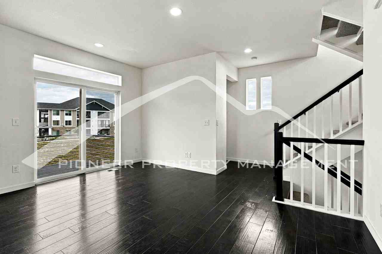 17909 E 54th Ave - Photo 7 of 29