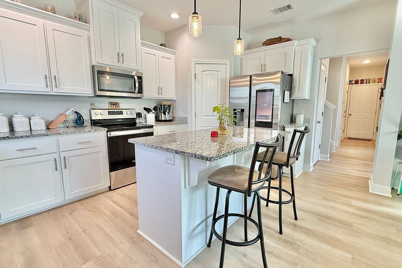 120 Legacy Ln - Photo 6 of 39