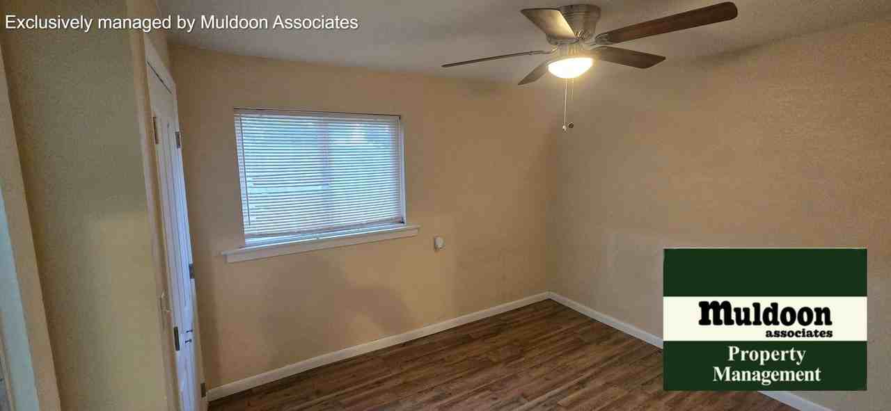 2615 Lambert Ave - Photo 4 of 10