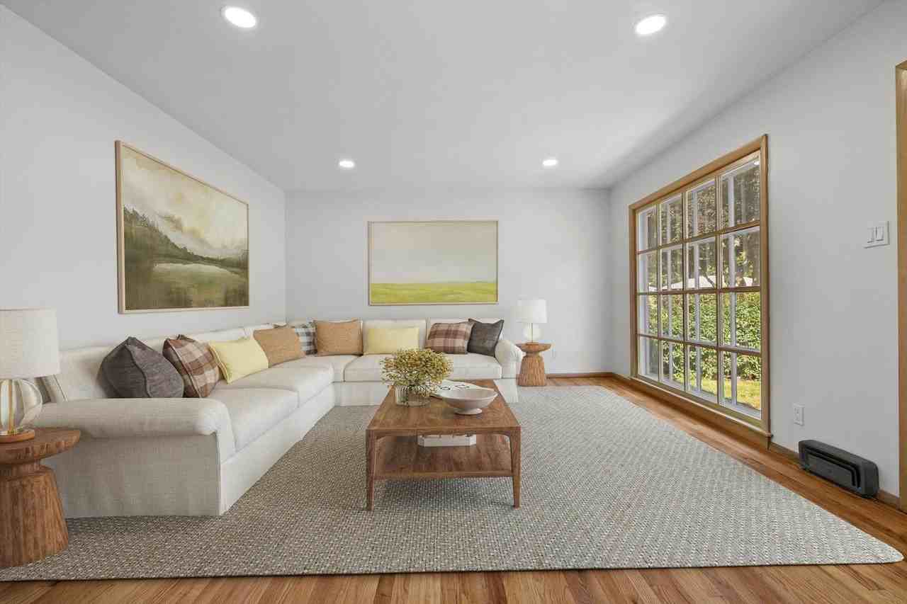 3223 W Birchwood Ave - Photo 3 of 13
