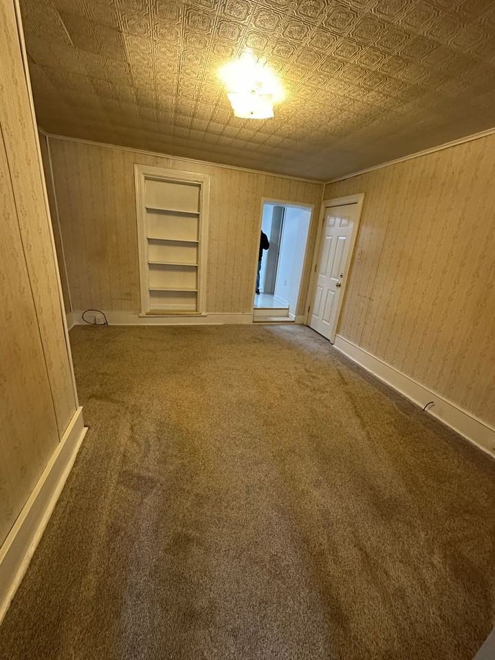 26 E Main St - Photo 4 of 8