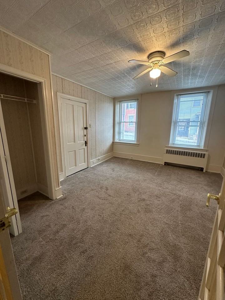 26 E Main St - Photo 6 of 8