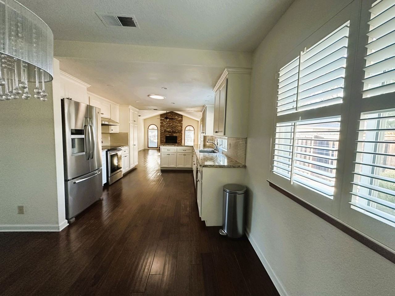 3429 Montclaire St - Photo 6 of 14