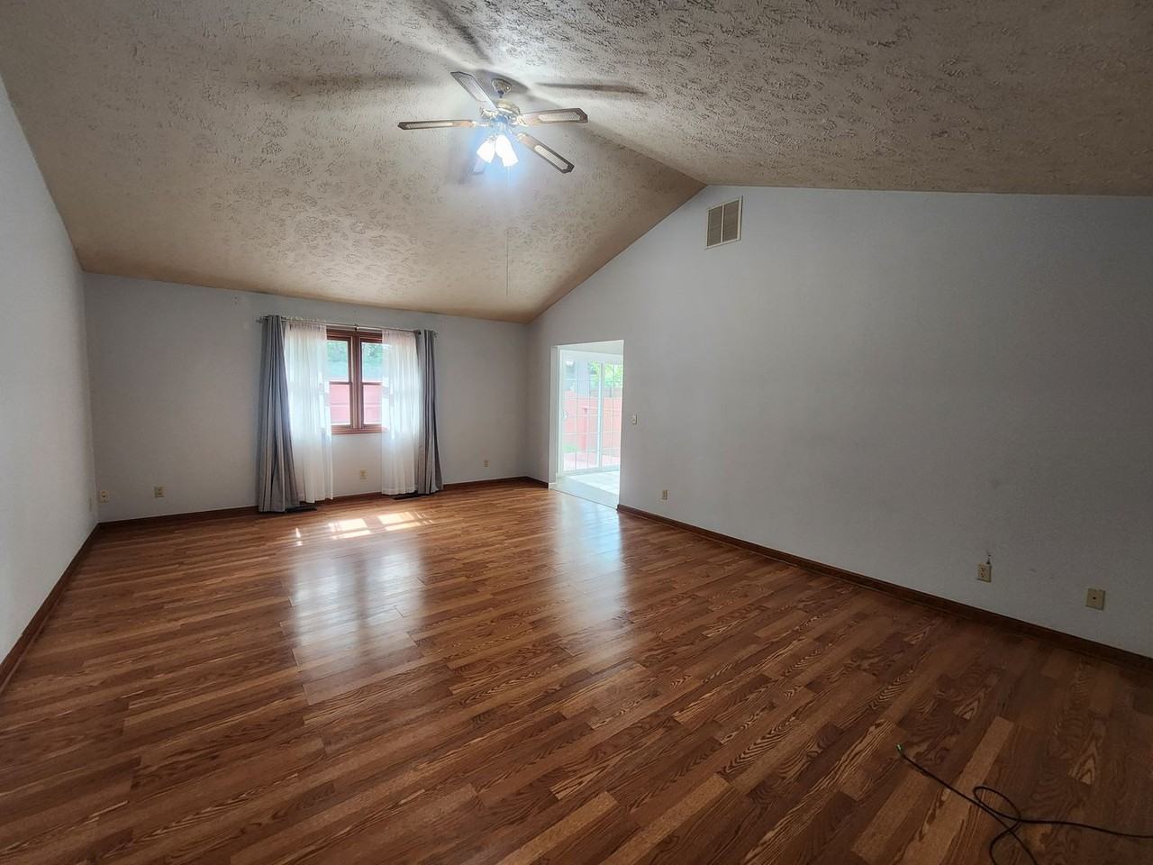 2329 Huber Ln - Photo 2 of 22