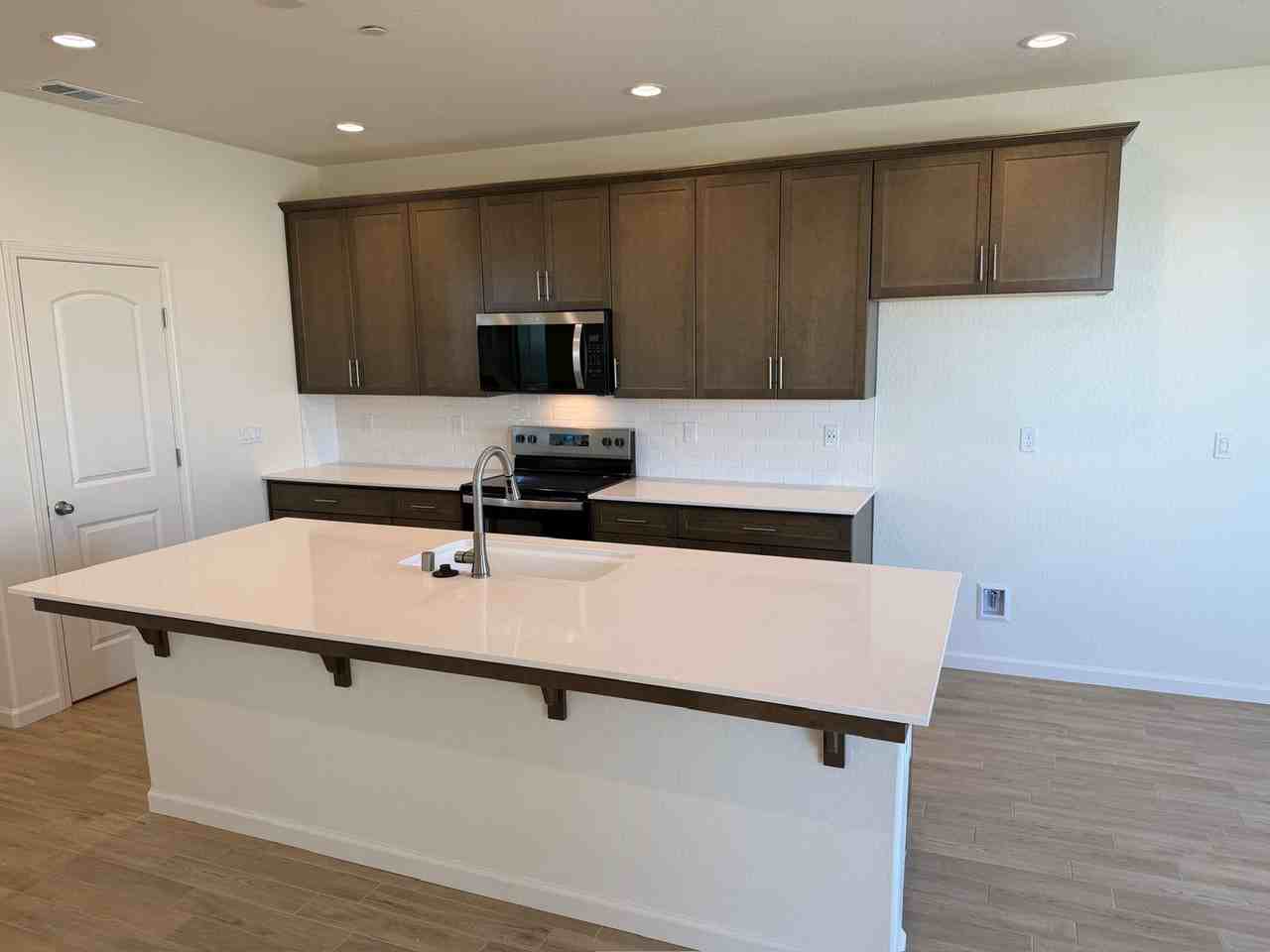 2160 Amarone Ave - Photo 7 of 29