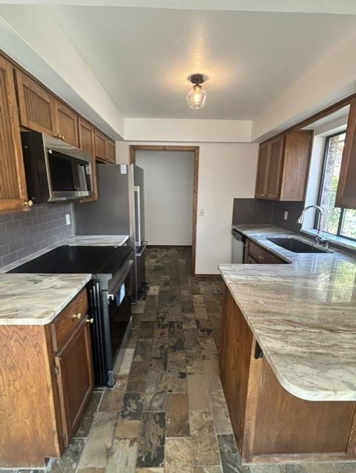 260 N Creekdale Dr - Photo 3 of 16