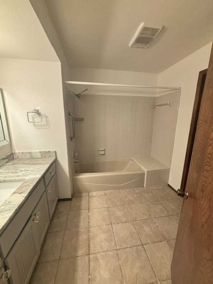 260 N Creekdale Dr - Photo 7 of 16