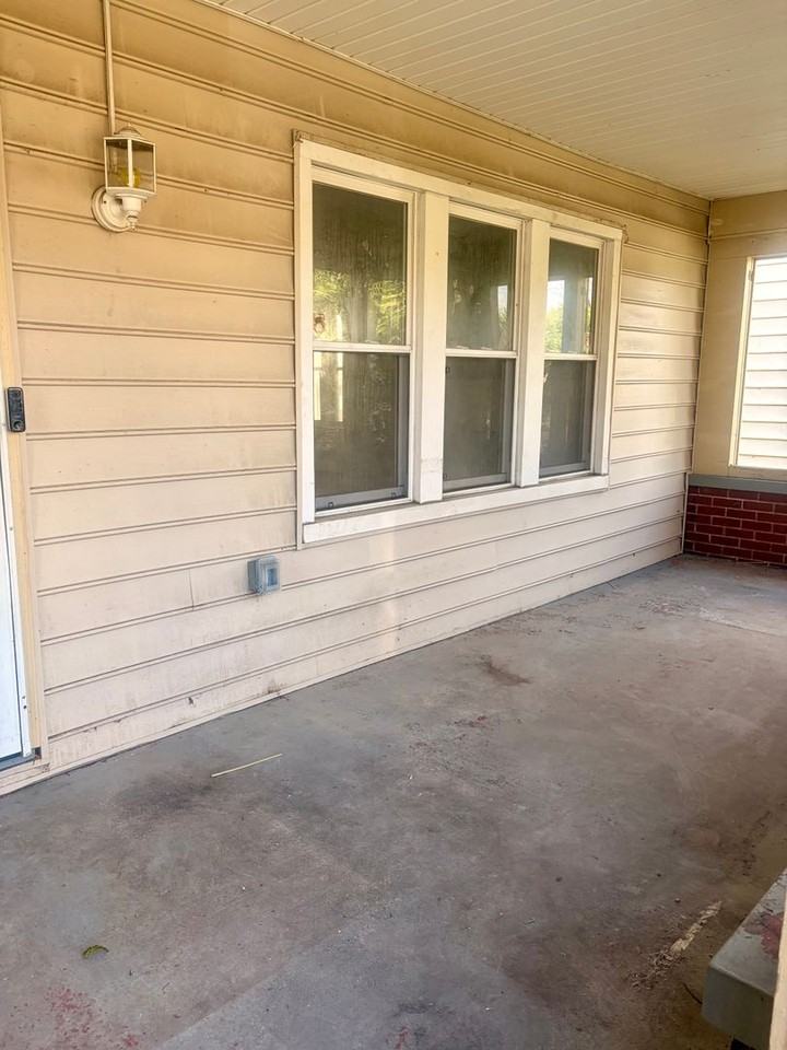 1311 E 19th Ave - Photo 2 of 25