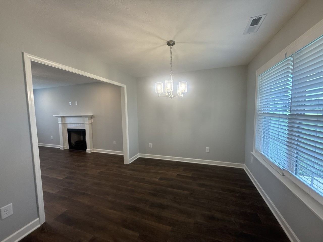 3300 Curie Cir - Photo 2 of 14
