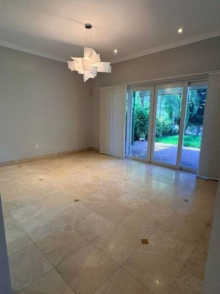 1032 Nw 139th Ter - Photo 2 of 18