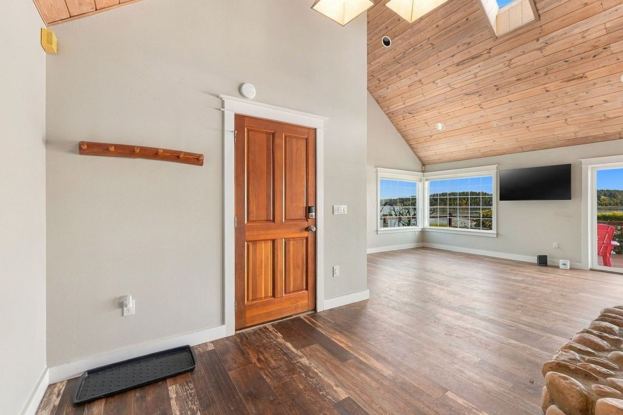 9313 163rd Avenue Ct Sw - Photo 5 of 34