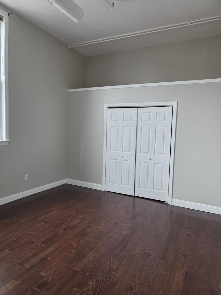 940 Main St #7 - Photo 7 of 9