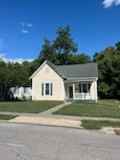 216 N 2nd St - Photo 3 of 23