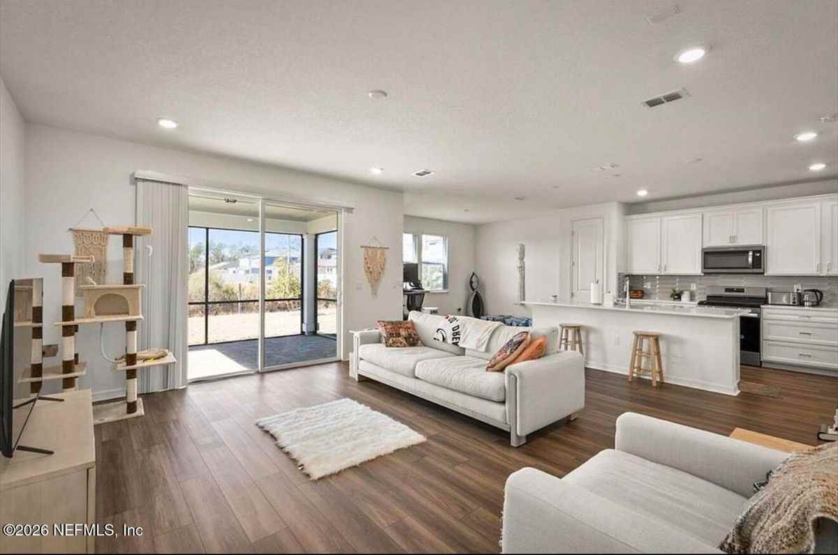 54 Torres Trce - Photo 7 of 32
