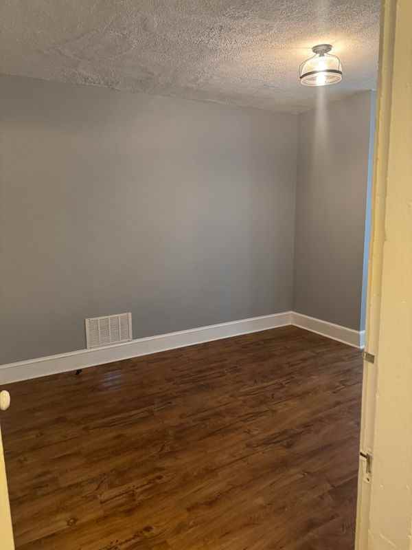 41675 Fenwick St ##4 - Photo 5 of 17