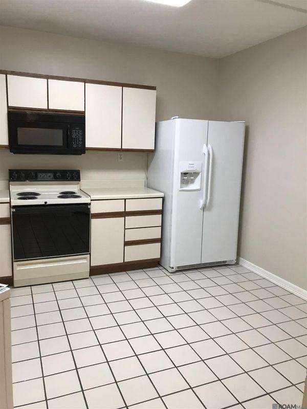11550 Southfork Ave ##202 - Photo 6 of 15