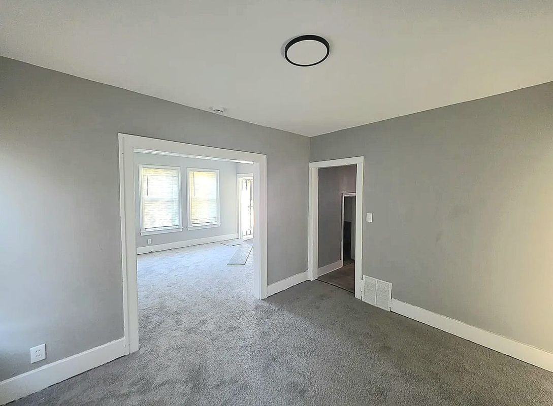 2311 Clements St ##1 - Photo 3 of 9
