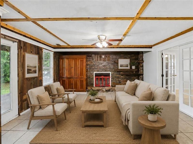 1256 Chambers Rd - Photo 3 of 13