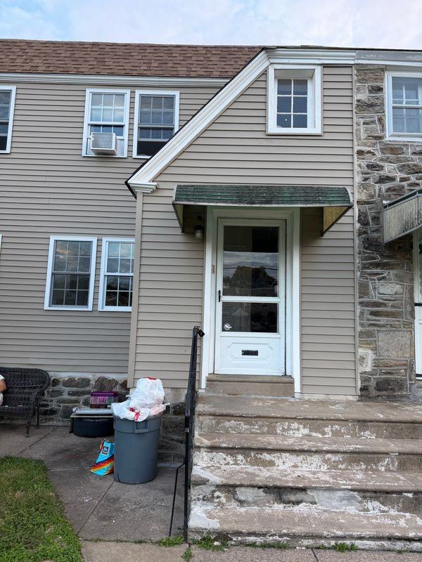 3210 Tyson Ave - Photo 5 of 7