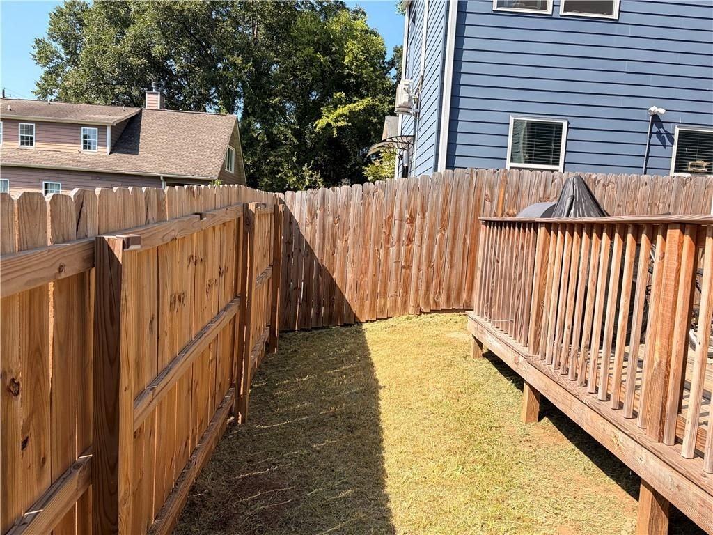 407 Rockwell St Sw - Photo 3 of 7