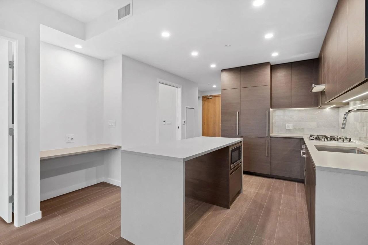 2108 Gilmore Avenue - Photo 2 of 21