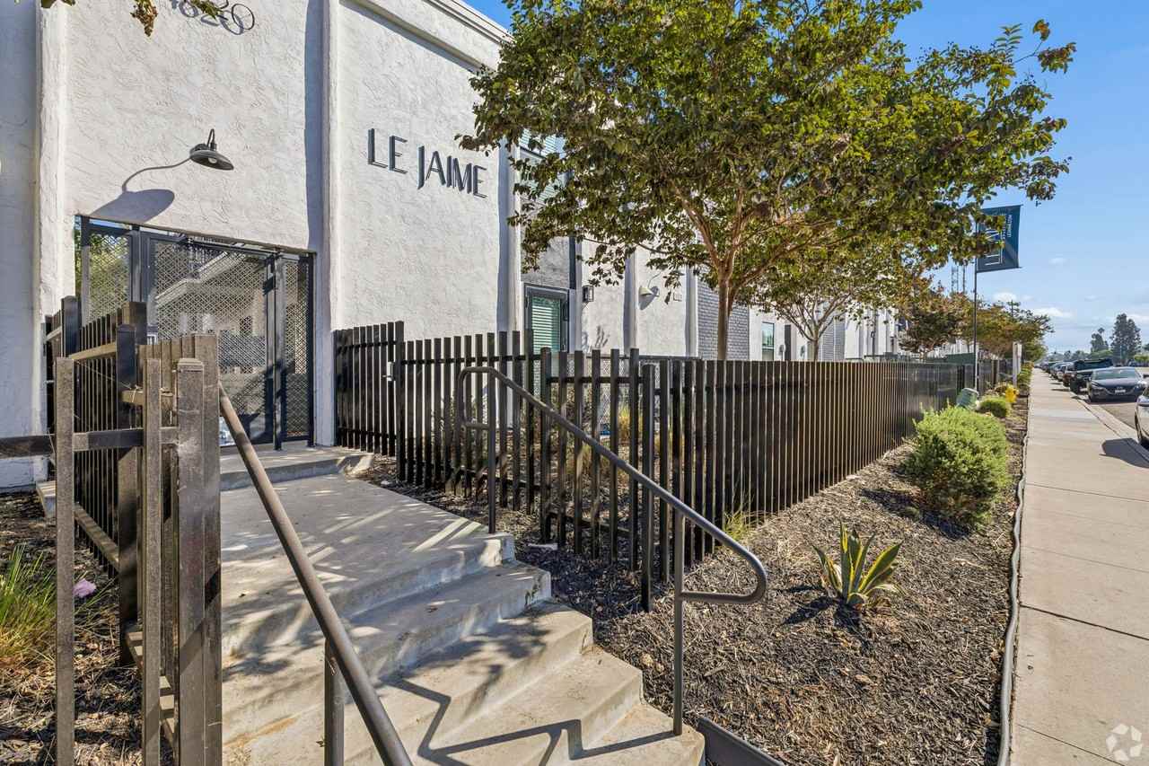 Le Jaime - Photo 6 of 50