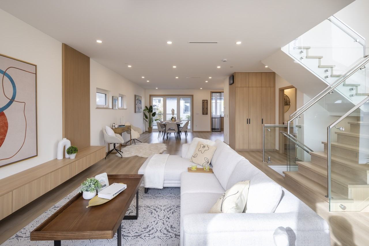 7 North Howard Avenue - Photo 3 of 31