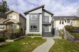 featured image of 7 North Howard Avenue