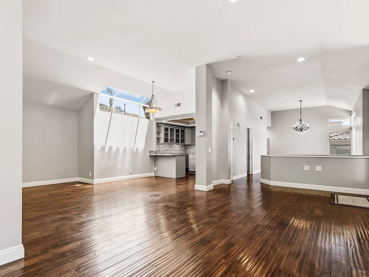 24881 Seagate Dr - Photo 3 of 20