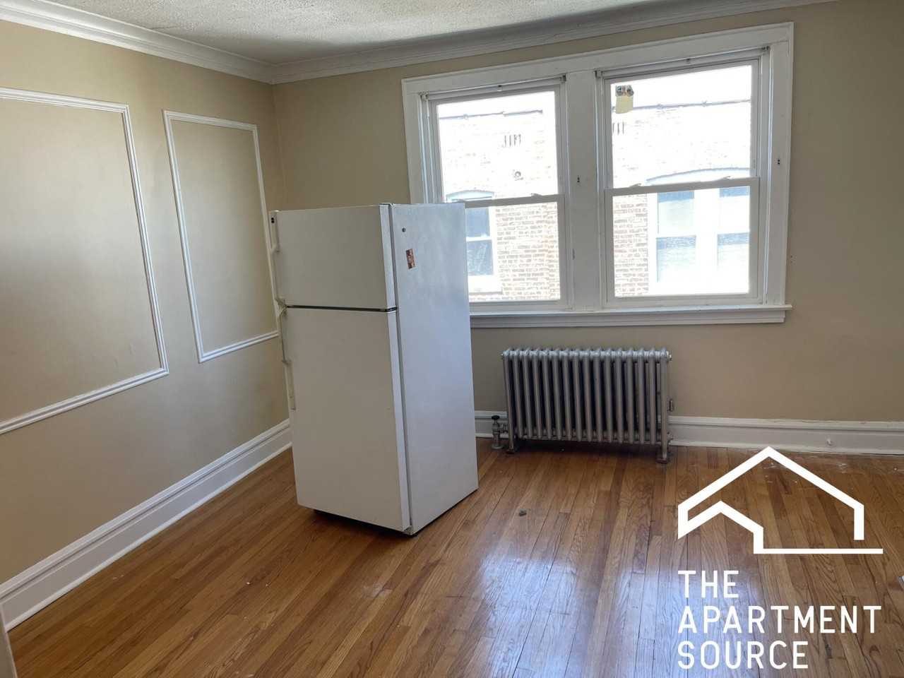 6447 23rd St #8 - Photo 2 of 6