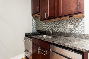 2906 N Mildred Ave #O2 - Photo 1 of 1