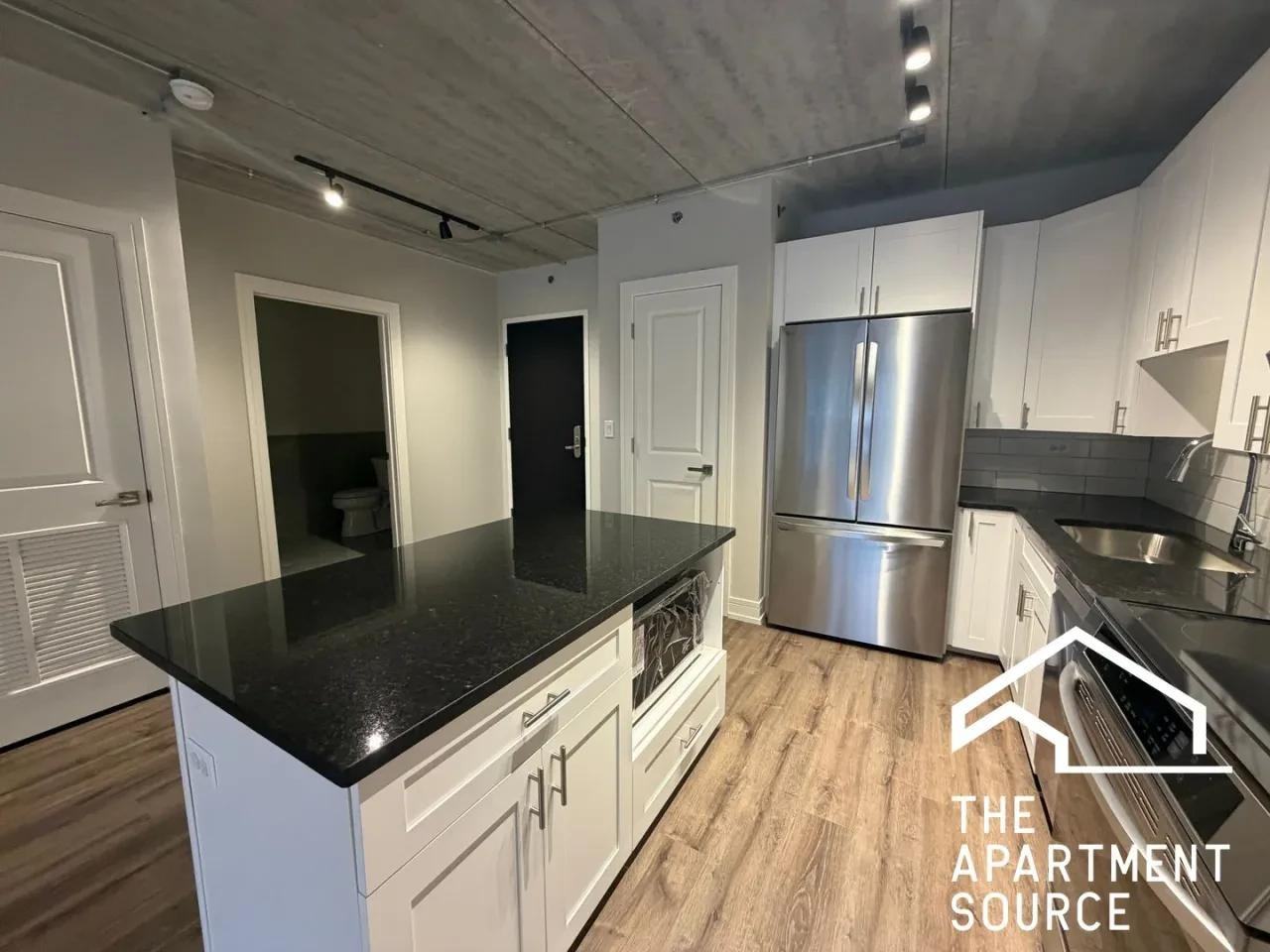 952 W Carmen Ave #703 - Photo 4 of 17