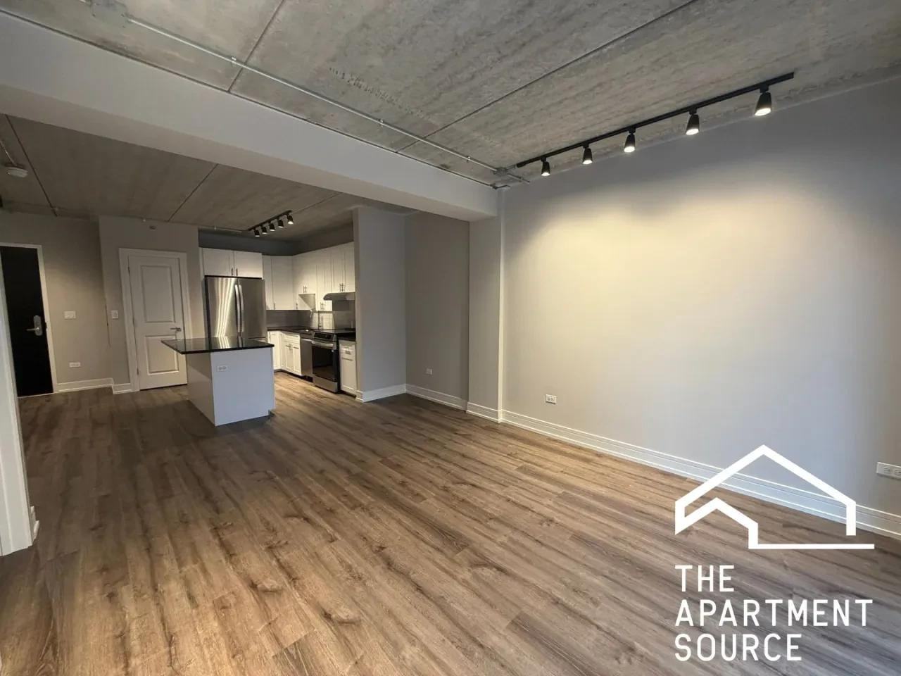 952 W Carmen Ave #703 - Photo 7 of 17