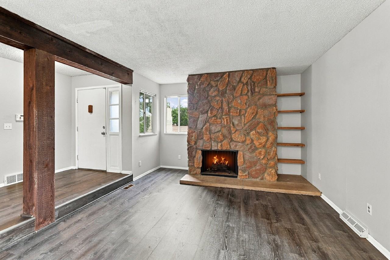 13649 E Yale Ave - Photo 4 of 30