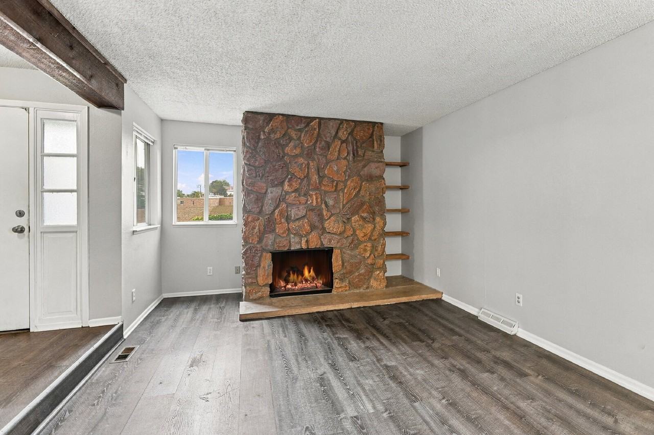 13649 E Yale Ave - Photo 6 of 30