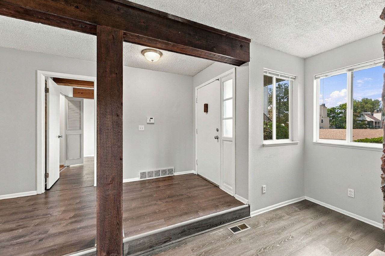 13649 E Yale Ave - Photo 7 of 30