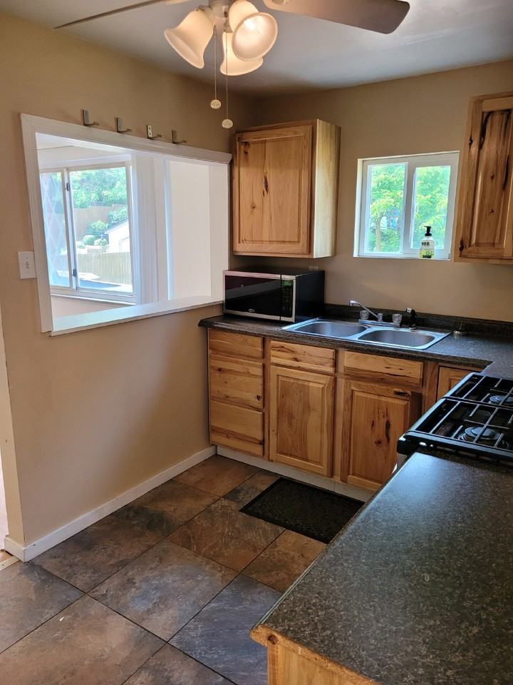 732 Eathan Ave - Photo 6 of 20