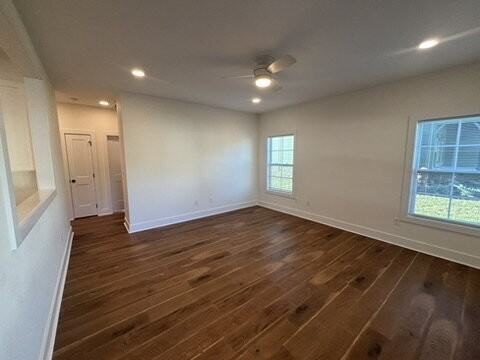 521 Cottage Way - Photo 3 of 42