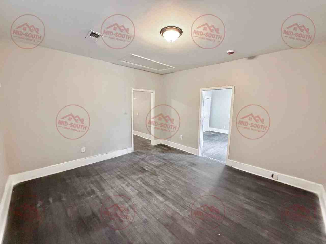 1584 Rayburn St - Photo 4 of 17