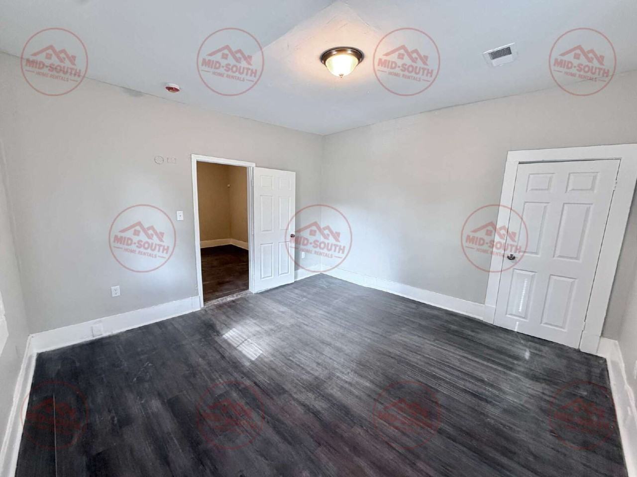 1584 Rayburn St - Photo 7 of 17
