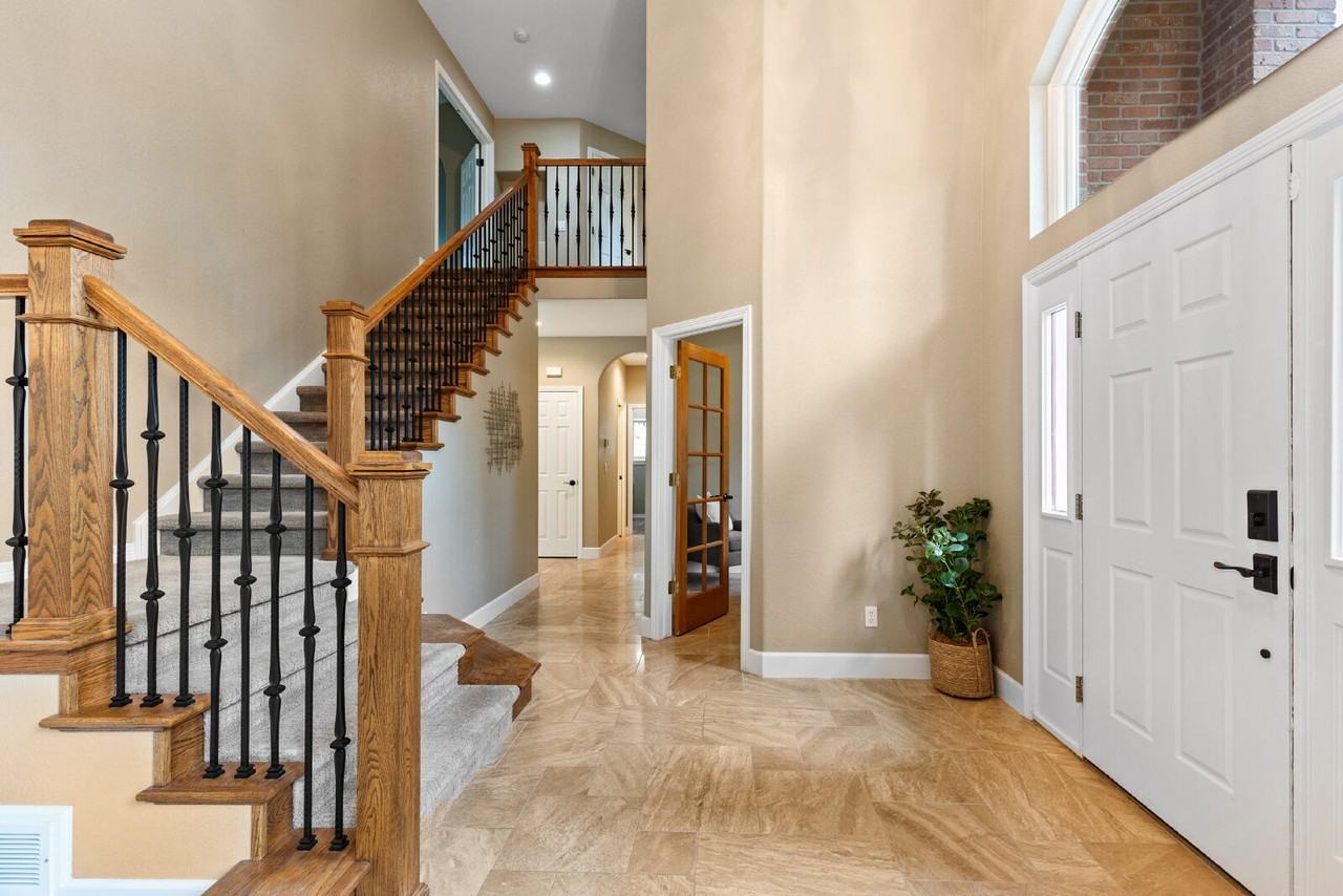 7271 Brixham Cir - Photo 4 of 45