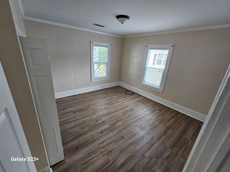 1933 Nance St - Photo 2 of 13