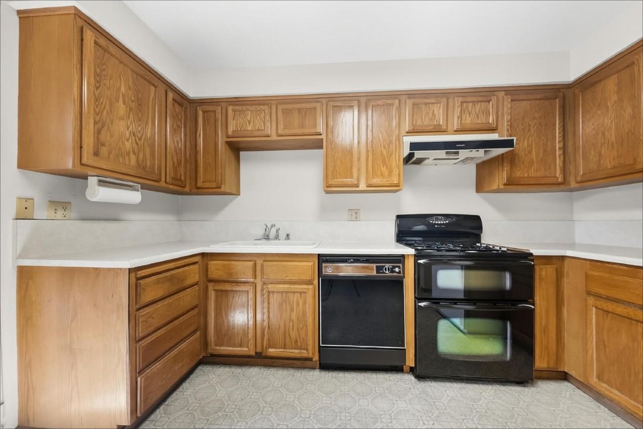 7020 La Costa Ln - Photo 5 of 13