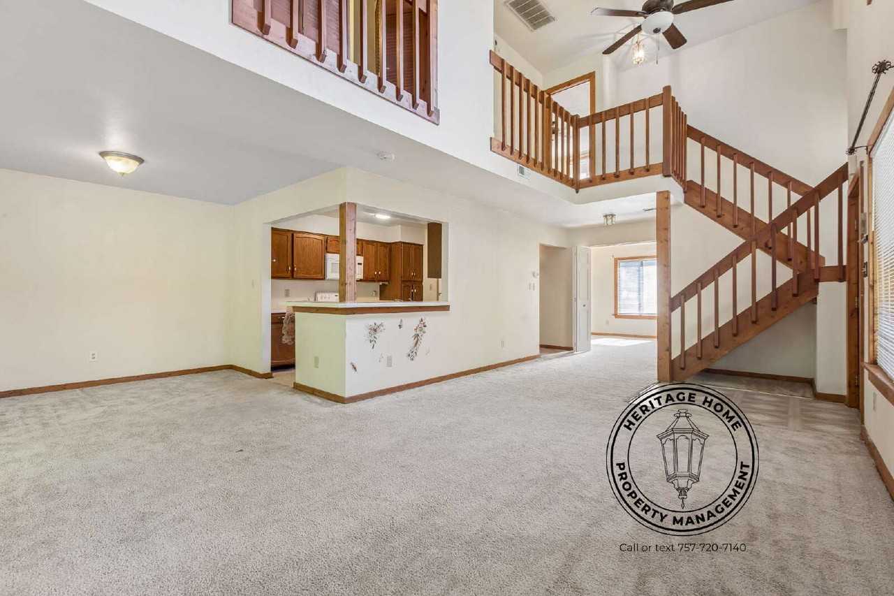 351 Bridgewater Dr - Photo 5 of 28