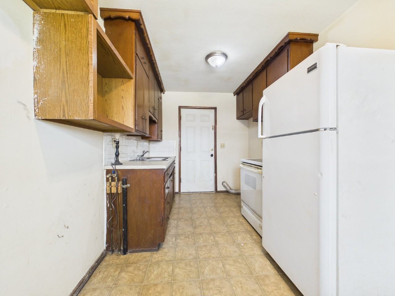 2952 S Bunker Hill Ct - Photo 5 of 17