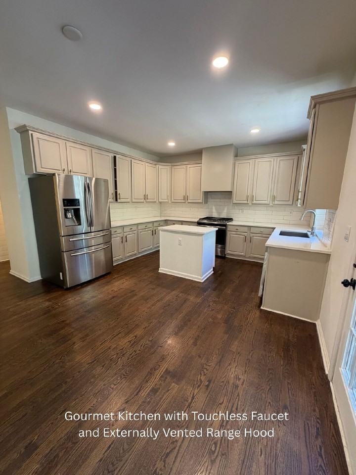 1305 Rosewood Dr - Photo 6 of 27